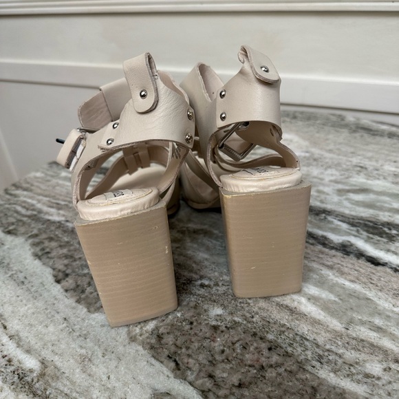 Tribeca Strappy Heel Sandal, Chunky Block Heel, Cream Color - Y2K - Picture 4 of 8